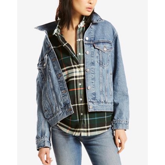 Levi's Jackets & Blazers - NWT LEVIS Ex-Boyfriend Denim Trucker Jacket